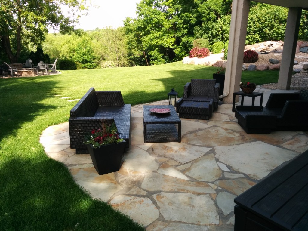 Choose the right landscaping company to create your backyard sanctuary!